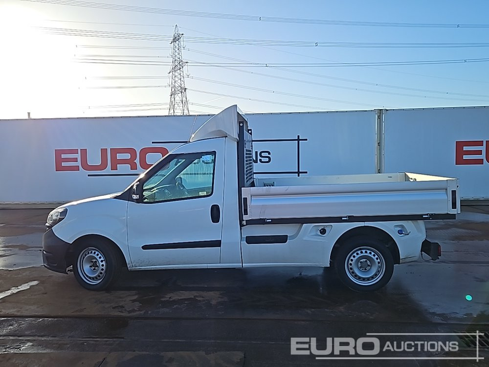 Fiat Doblo - Flatbed van: picture 2 Fiat Doblo - Flatbed van: picture 2