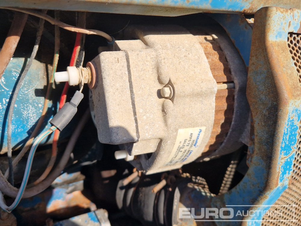 Farm tractor Ford 8210: picture 22