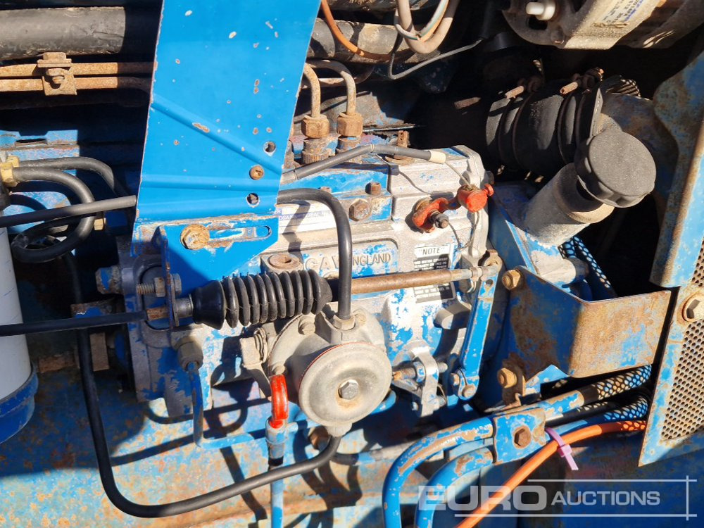 Farm tractor Ford 8210: picture 15