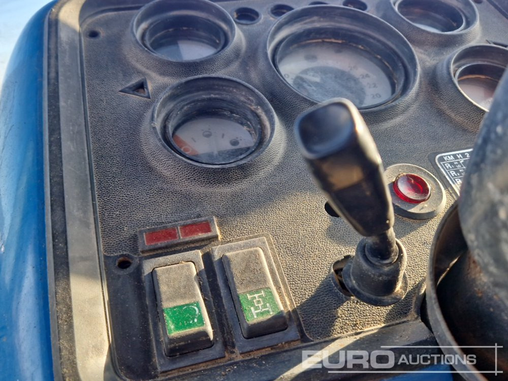 Farm tractor Ford 8210: picture 42