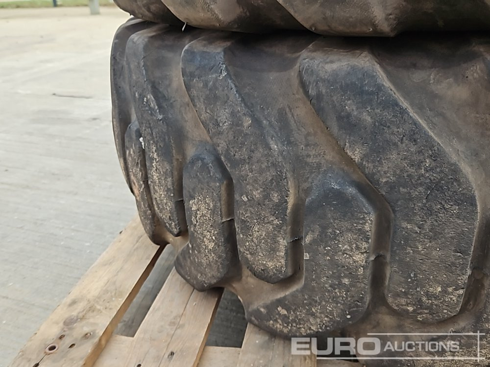 Goodyear 15.5-25 Tyre (4 of) - Tire: picture 5 Goodyear 15.5-25 Tyre (4 of) - Tire: picture 5
