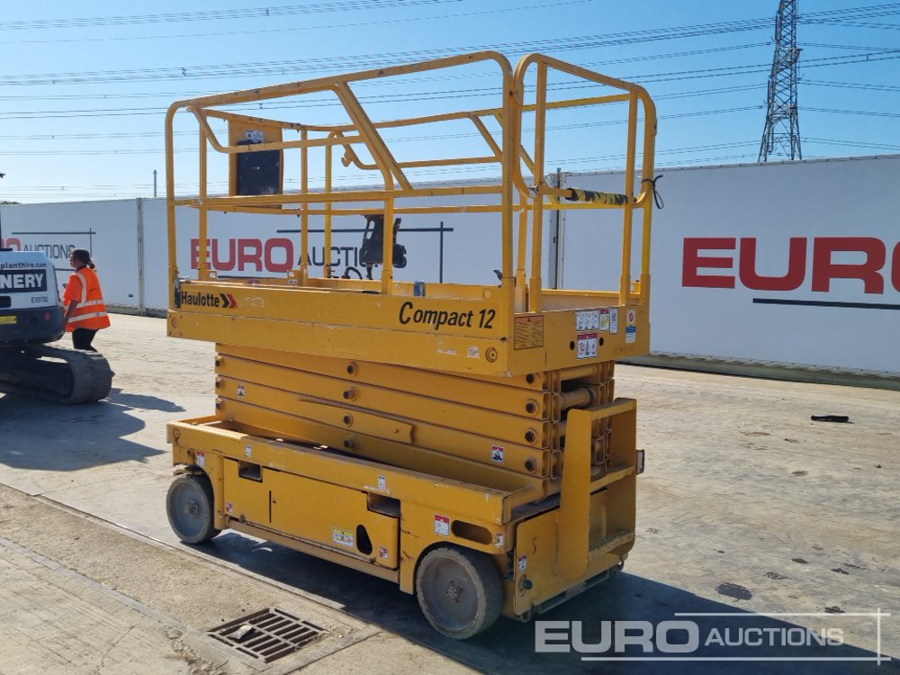 Haulotte Compact 12 - Aerial platform: picture 3 Haulotte Compact 12 - Aerial platform: picture 3