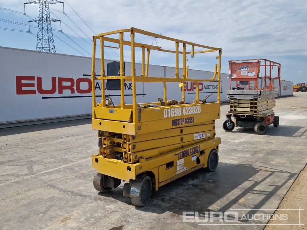 Haulotte Electric Scissor Lift - Aerial platform: picture 1 Haulotte Electric Scissor Lift - Aerial platform: picture 1