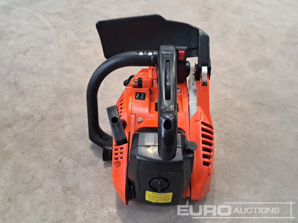 IDW 25cc Petrol Chainsaw (2 of) - Workshop equipment: picture 5 IDW 25cc Petrol Chainsaw (2 of) - Workshop equipment: picture 5