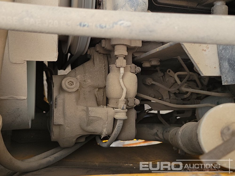 Backhoe loader JCB 2CX: picture 23