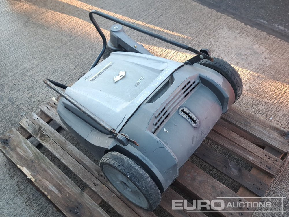 Karcher Prokm 400 Pedestrian Sweeper - Construction equipment: picture 2 Karcher Prokm 400 Pedestrian Sweeper - Construction equipment: picture 2
