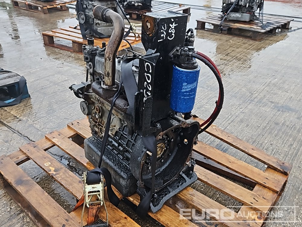 Kubota 4 Cylinder Engine - Engine: picture 5 Kubota 4 Cylinder Engine - Engine: picture 5