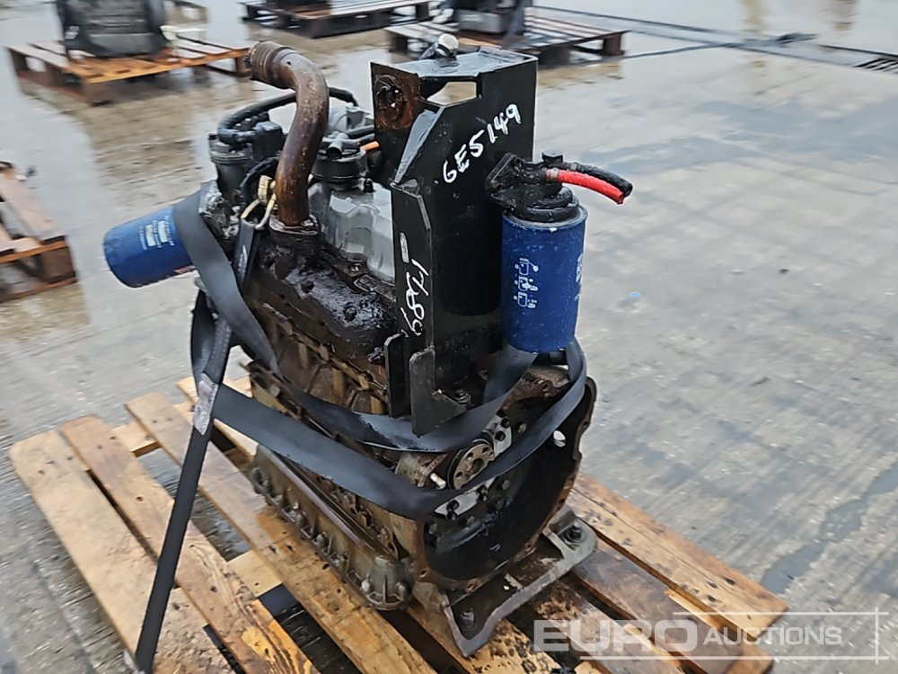 Kubota 4 Cylinder Engine - Engine: picture 5 Kubota 4 Cylinder Engine - Engine: picture 5