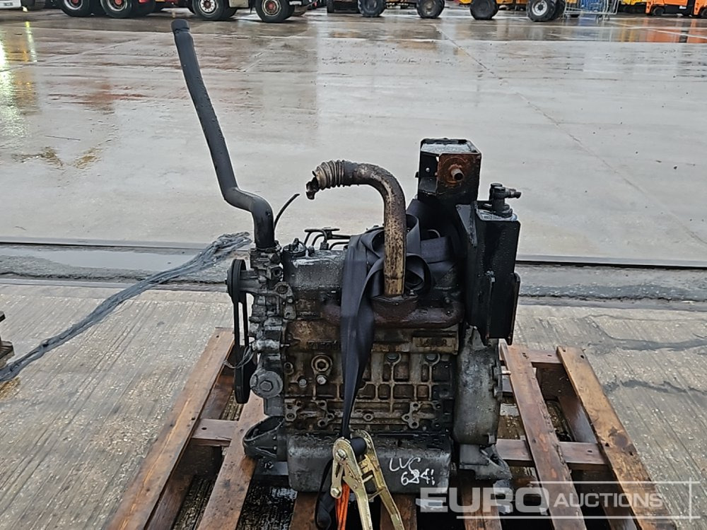 Kubota 4 Cylinder Engine - Engine: picture 4 Kubota 4 Cylinder Engine - Engine: picture 4