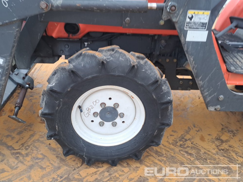 Compact tractor Kubota GB200: picture 9