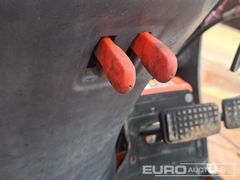 Compact tractor Kubota GB200: picture 31