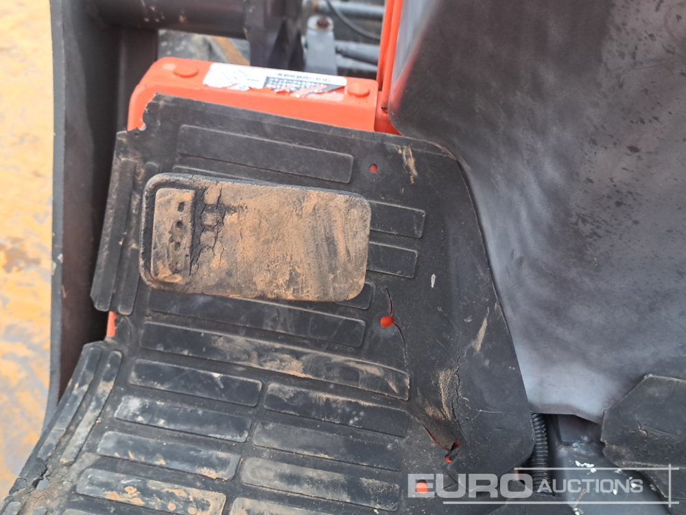 Compact tractor Kubota GB200: picture 38