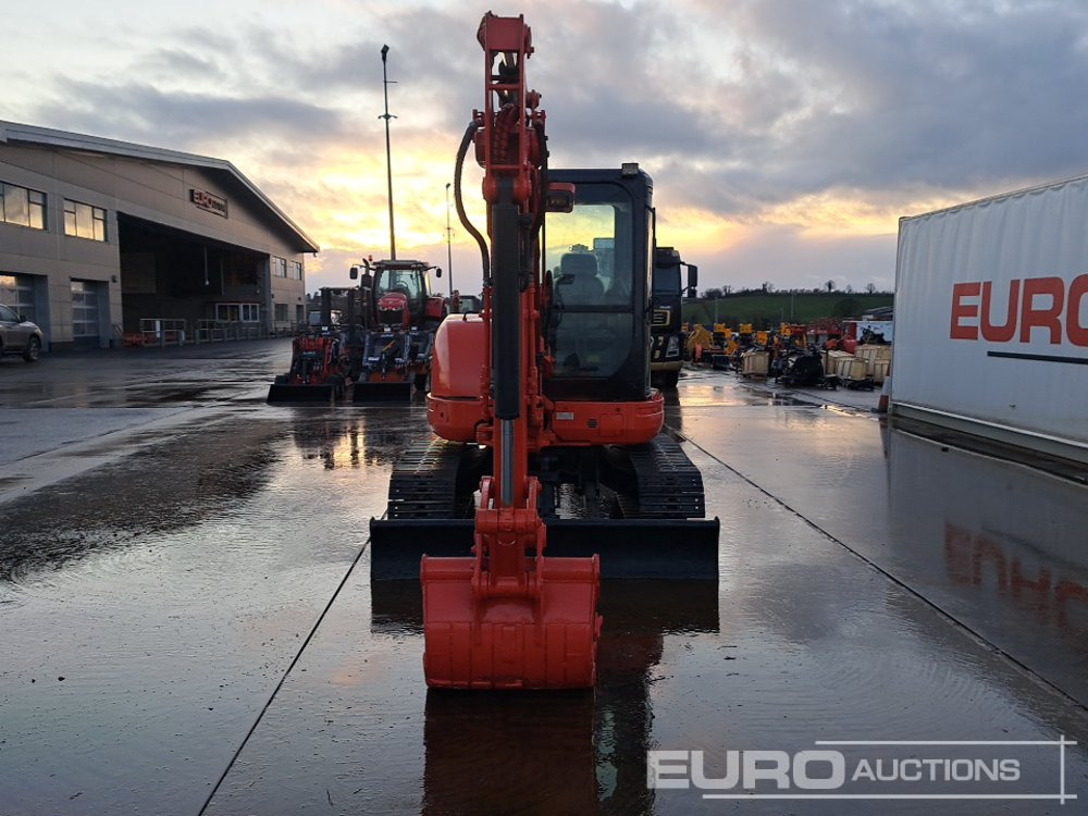 Mini excavator Kubota U55-4: picture 8
