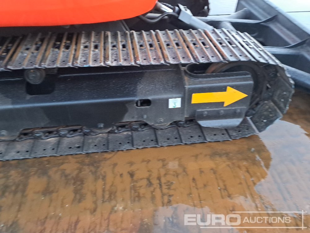 Mini excavator Kubota U55-4: picture 12