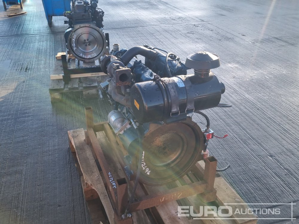 Kubota V2003T - Engine: picture 3 Kubota V2003T - Engine: picture 3