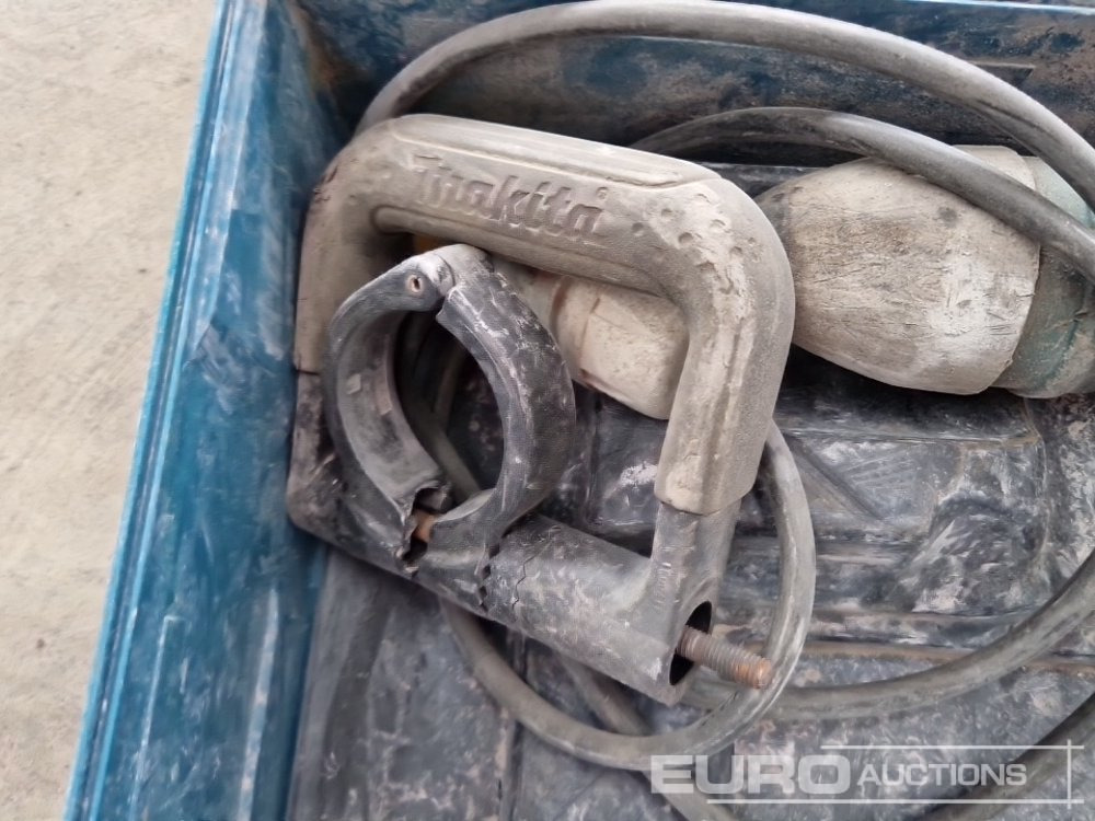 Construction equipment Makita HM0871C 110 Volt Hammer Drill/Breaker: picture 11