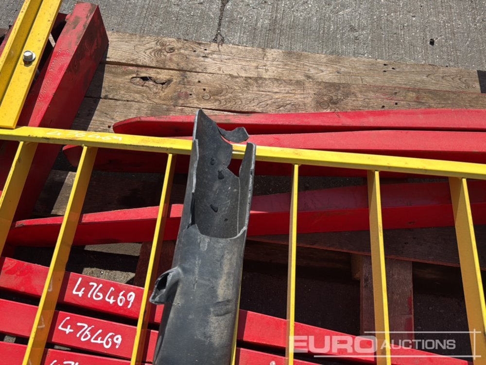 Material handling equipment Fork Frame Guard, Forks to suit Forklift (6 of): picture 8