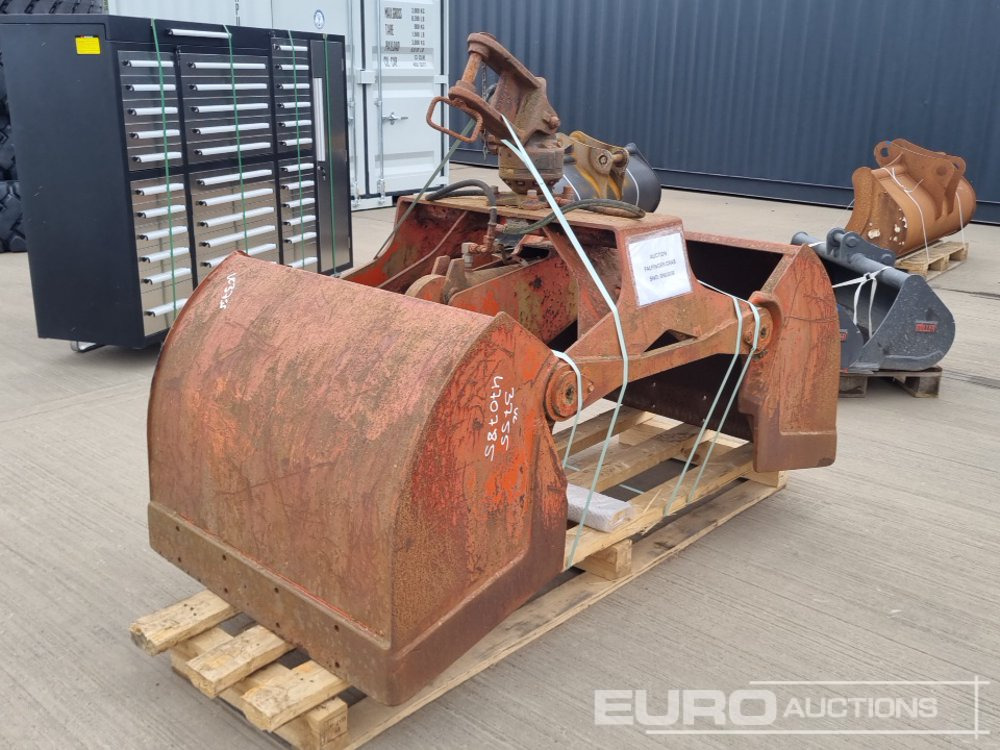 Hydraulic Rotating Clamshell Bucket to suit Crane - Material handling equipment: picture 3 Hydraulic Rotating Clamshell Bucket to suit Crane - Material handling equipment: picture 3