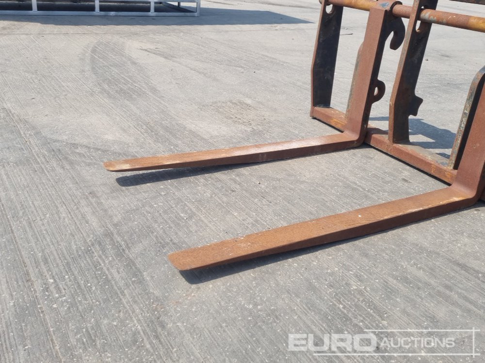 Material handling equipment JCB Fork Frame & Forks to suit Telehandler: picture 9