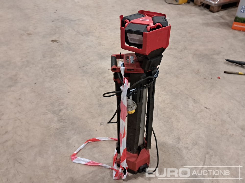 Milwaukee M18 Standing LED Work Light - Workshop equipment: picture 4 Milwaukee M18 Standing LED Work Light - Workshop equipment: picture 4
