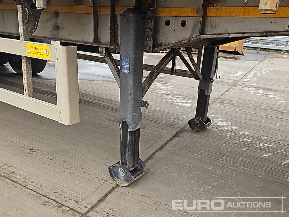 Dropside/ Flatbed semi-trailer Montracon Tri Axle Flat Bed Trailer: picture 9