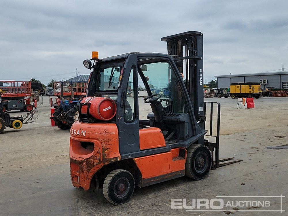 Nissan UD02A20PQ - Forklift: picture 5 Nissan UD02A20PQ - Forklift: picture 5