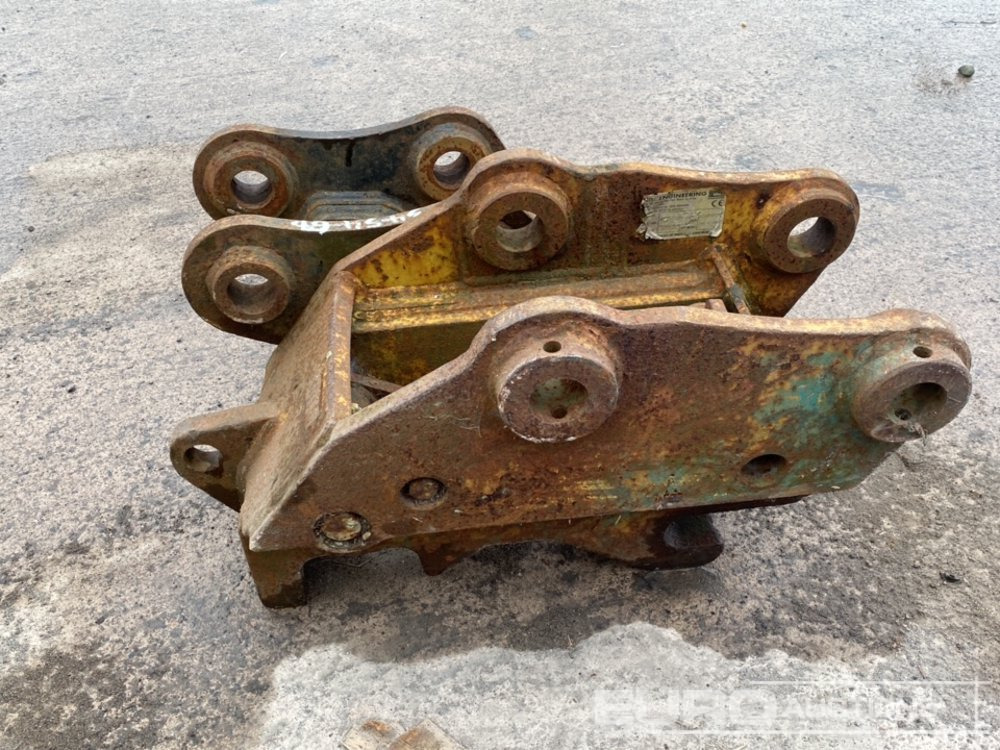 Quick coupler Quick Hitch 45/50mm Pin to suit 4-8 Ton Excavator (2 of): picture 6