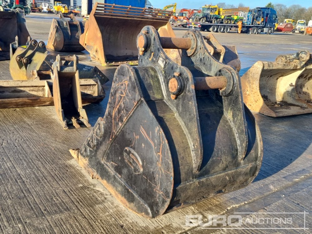 Strickland 36" Digging Bucket 80mm Pin to suit 20 Ton Excavator - Bucket: picture 3 Strickland 36" Digging Bucket 80mm Pin to suit 20 Ton Excavator - Bucket: picture 3