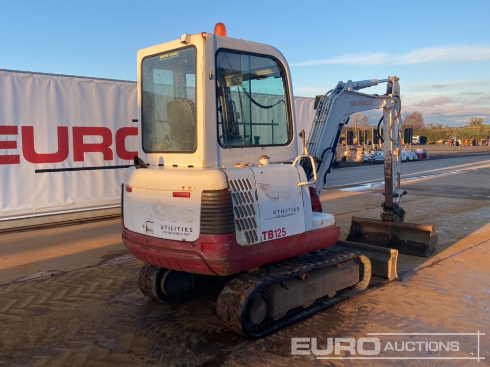 Taketuchi TB125 - Mini excavator: picture 5 Taketuchi TB125 - Mini excavator: picture 5
