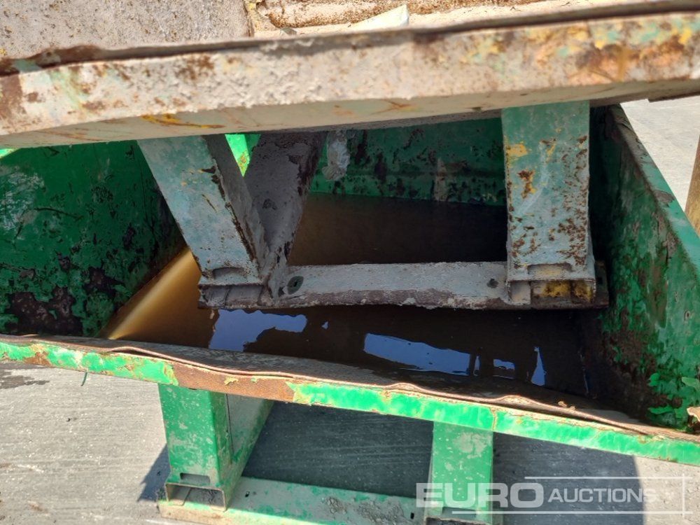 Tipping skip Tipping Skip to suit Forklift (4 of): picture 12