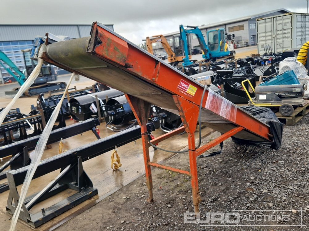 Tong Engineering 9' x 450mm 3 Phase Conveyor - Construction equipment: picture 3 Tong Engineering 9' x 450mm 3 Phase Conveyor - Construction equipment: picture 3