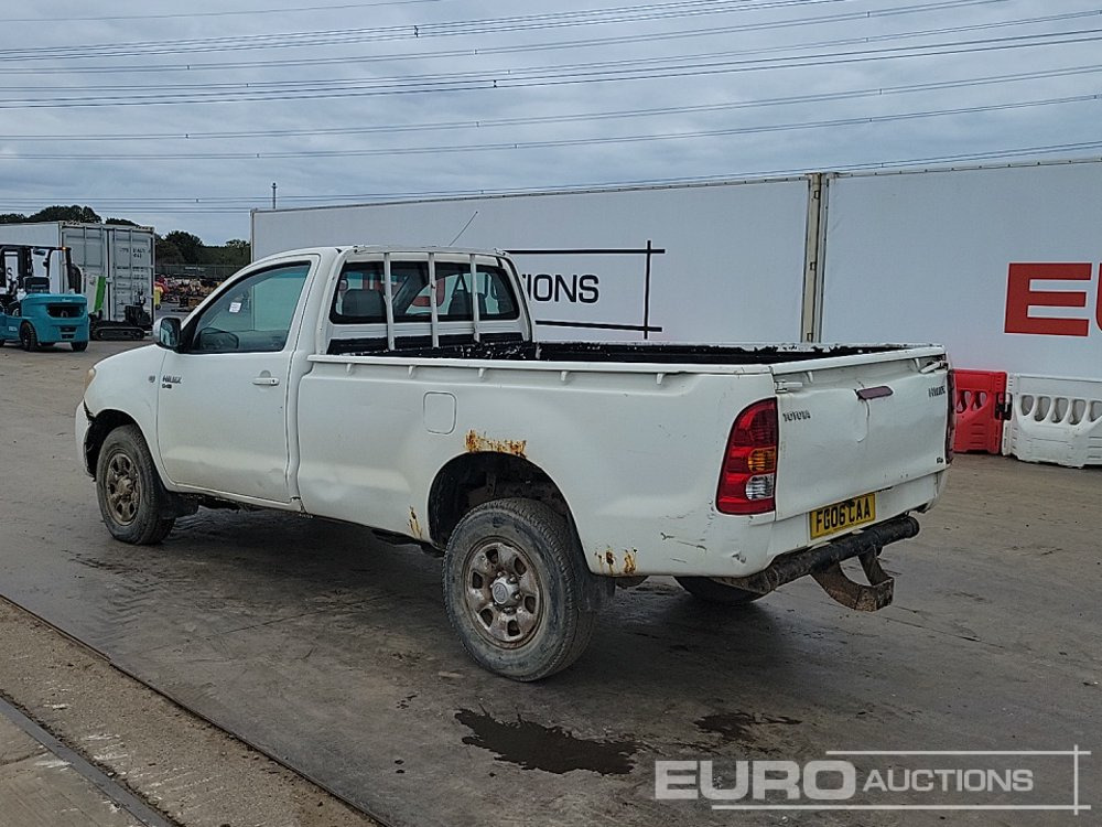 Toyota Hilux D4D - Pickup truck: picture 3 Toyota Hilux D4D - Pickup truck: picture 3