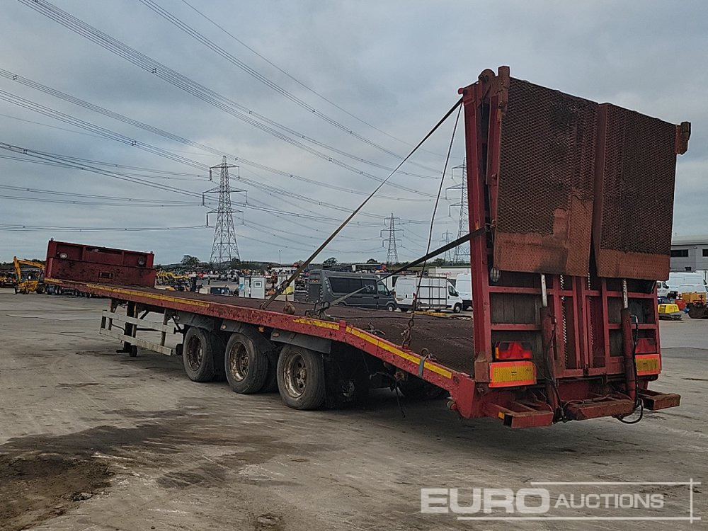 Tri Axle Low Loader Trailer, Winch, Hydraulic Ramp - Low loader semi-trailer: picture 3 Tri Axle Low Loader Trailer, Winch, Hydraulic Ramp - Low loader semi-trailer: picture 3