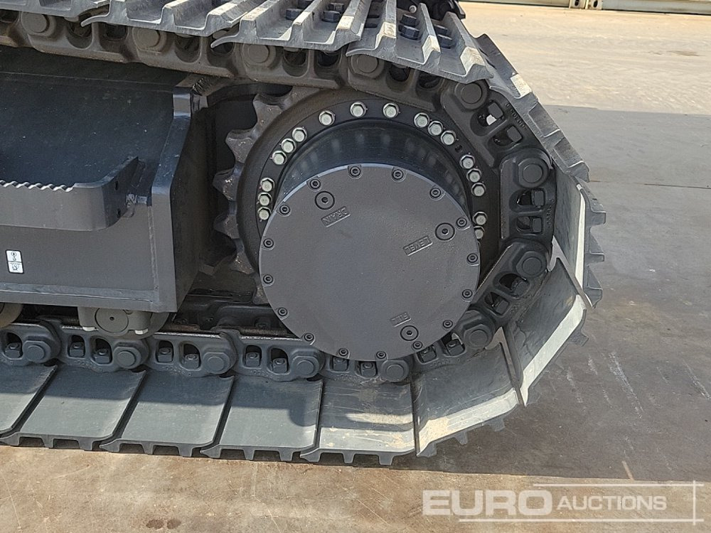 Crawler excavator Unused 2025 Develon DX225LC-7M: picture 11