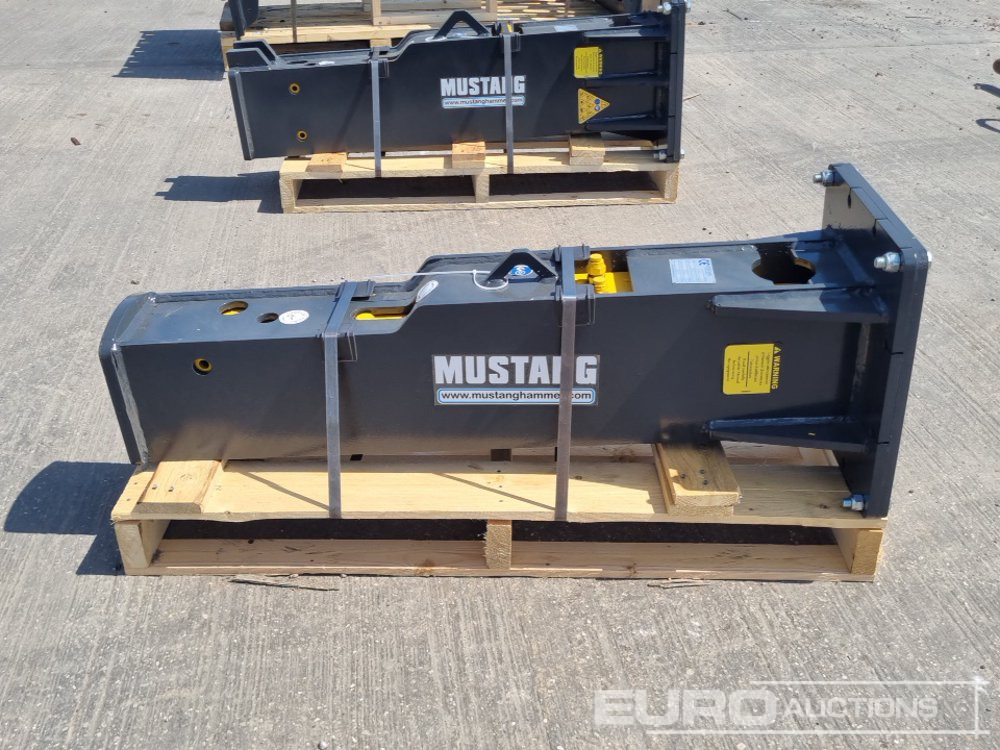 Unused 2025 Mustang HM702 - Hydraulic hammer: picture 2 Unused 2025 Mustang HM702 - Hydraulic hammer: picture 2