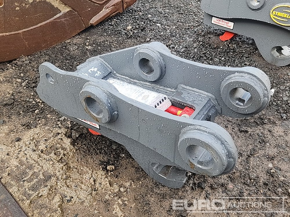 Unused 2025 Strickland Hydraulic Quick Hitch, 60mm Pin to suit 10-12 Ton Excavator - Quick coupler: picture 2 Unused 2025 Strickland Hydraulic Quick Hitch, 60mm Pin to suit 10-12 Ton Excavator - Quick coupler: picture 2