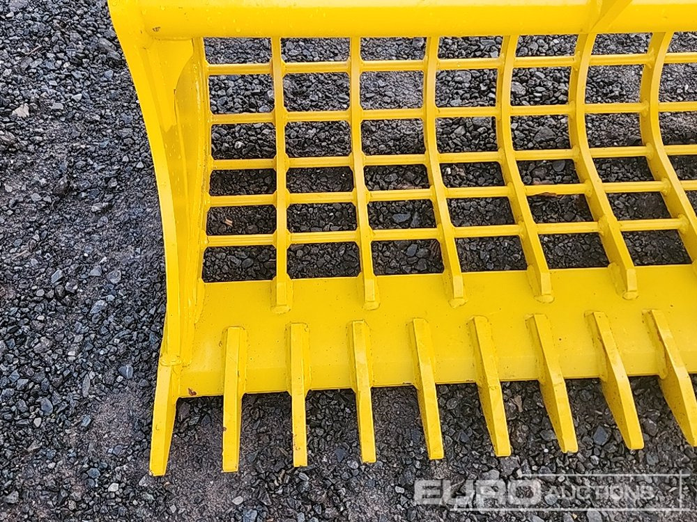 Unused 2025 Urohammer 48" 3T - 5T Rake Riddle Bucket to suit Mini Excavator - Bucket: picture 5 Unused 2025 Urohammer 48" 3T - 5T Rake Riddle Bucket to suit Mini Excavator - Bucket: picture 5