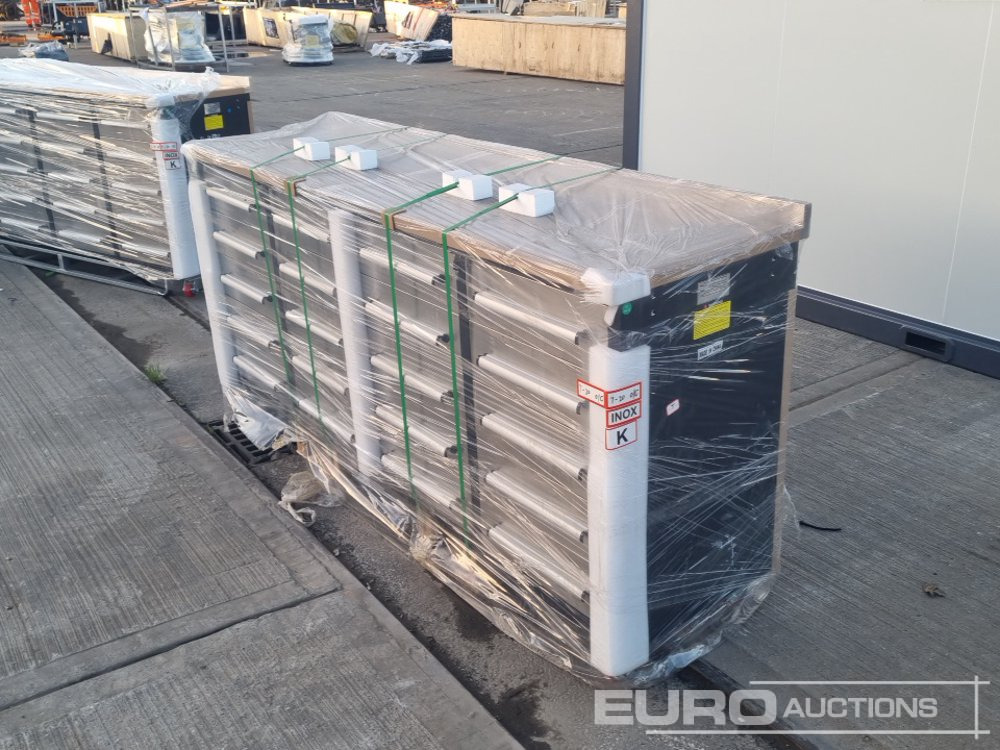 Unused 7' Stainless Steel Toolbox, 20 Drawers - Construction equipment: picture 1 Unused 7' Stainless Steel Toolbox, 20 Drawers - Construction equipment: picture 1