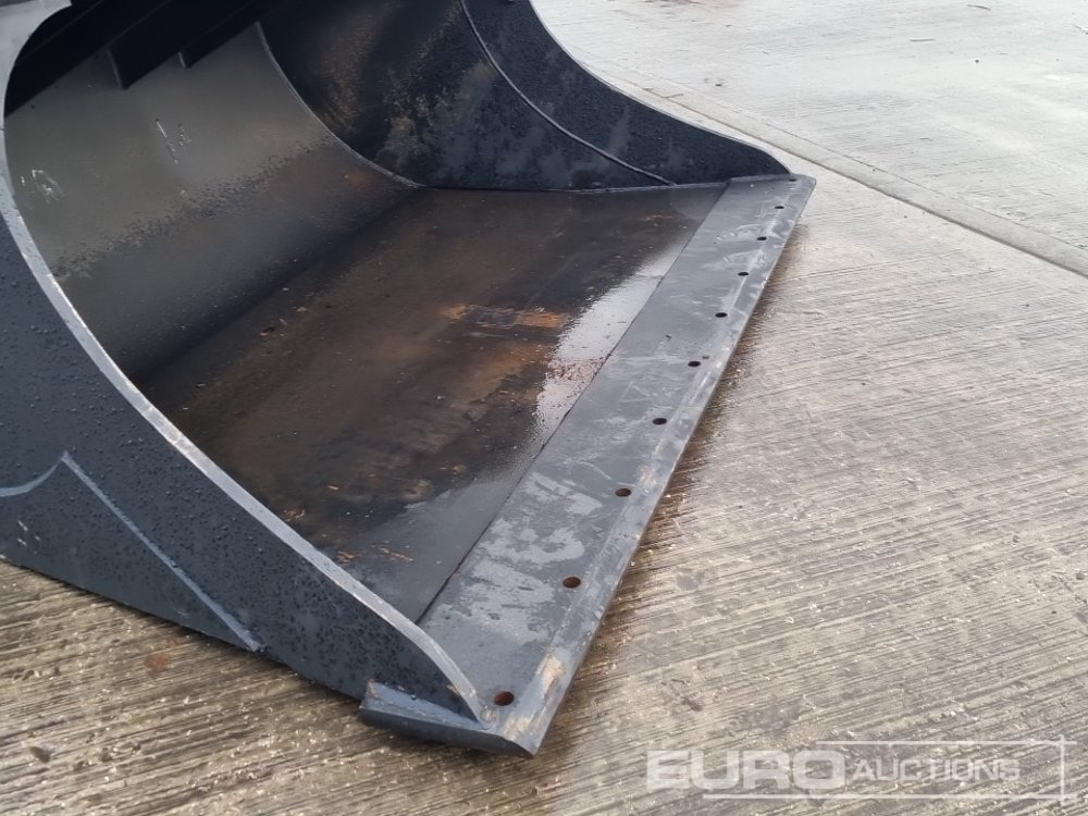 New Bucket Unused 78" Scandinavian Bucket 80mm Pin to suit 20 Ton Excavator: picture 10