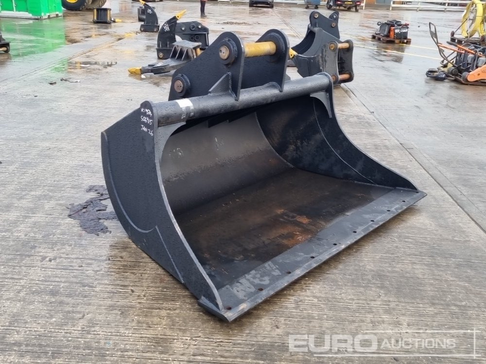 New Bucket Unused 78" Scandinavian Bucket 80mm Pin to suit 20 Ton Excavator: picture 7