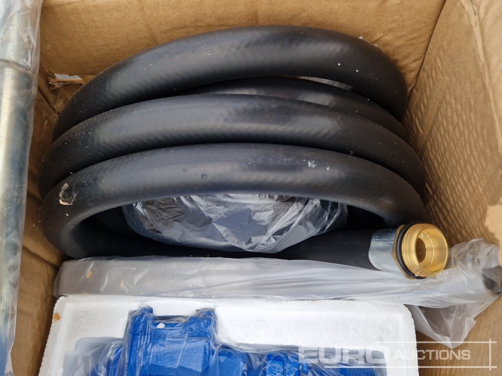 Unused Fuel Transfer Pump - Construction equipment: picture 4 Unused Fuel Transfer Pump - Construction equipment: picture 4