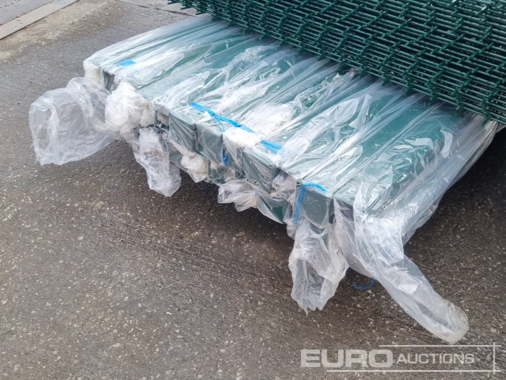Construction equipment Unused Galvanised & Powder Coated Heavy Duty (5mm) Wire Mesh Fencing, 25 x H2.4m x W2.2m Panels, 26 x 60mm x 60mm x3m Posts, with Fittings (Green): picture 21