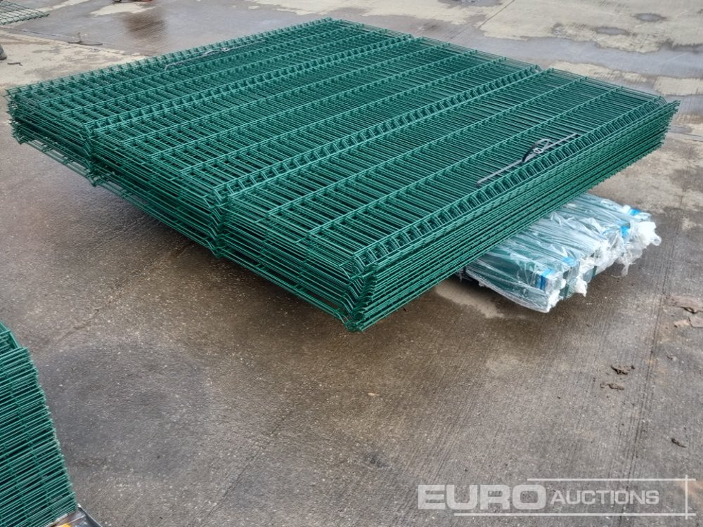 Construction equipment Unused Galvanised & Powder Coated Heavy Duty (5mm) Wire Mesh Fencing, 25 x H2.4m x W2.2m Panels, 26 x 60mm x 60mm x3m Posts, with Fittings (Green): picture 18
