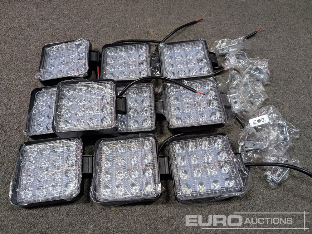 Unused LED Work Lights, 48w, 12V/24V, Adjustable Bracket, IP67 Waterproof, 6000k White (10 of) - Workshop equipment: picture 5 Unused LED Work Lights, 48w, 12V/24V, Adjustable Bracket, IP67 Waterproof, 6000k White (10 of) - Workshop equipment: picture 5