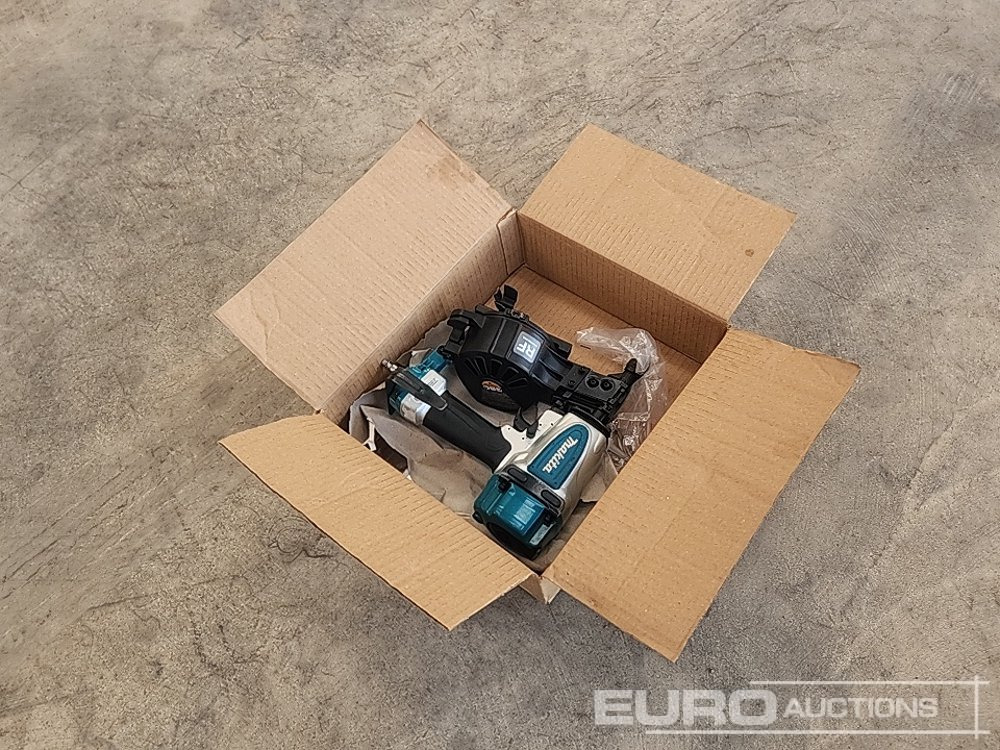 Unused Makita AN454 Pneumatic Nailer (Body Only) - Construction equipment: picture 2 Unused Makita AN454 Pneumatic Nailer (Body Only) - Construction equipment: picture 2