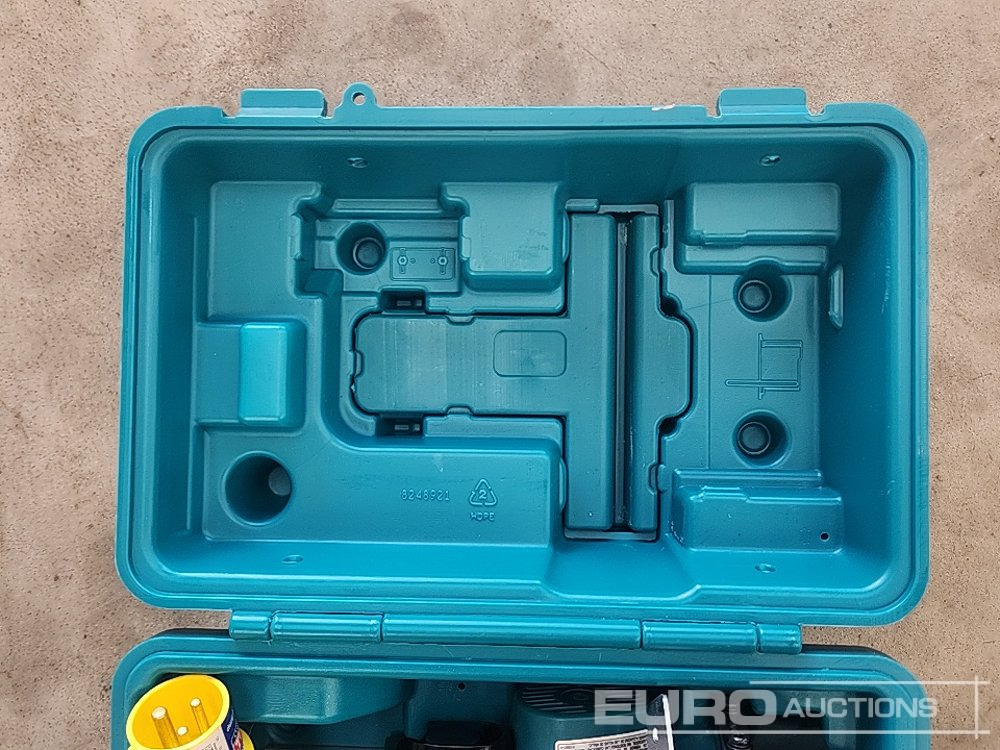 Unused Makita KP0800 110v Planer - Construction equipment: picture 5 Unused Makita KP0800 110v Planer - Construction equipment: picture 5
