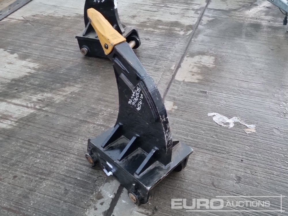 Unused Ripper 65mm Pin to suit 13 Ton Excavator - Bucket: picture 3 Unused Ripper 65mm Pin to suit 13 Ton Excavator - Bucket: picture 3