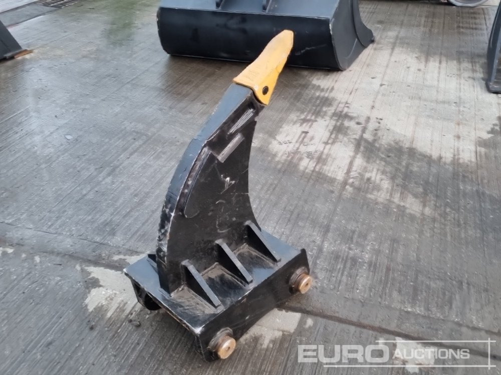 Unused Ripper 65mm Pin to suit 13 Ton Excavator - Bucket: picture 5 Unused Ripper 65mm Pin to suit 13 Ton Excavator - Bucket: picture 5