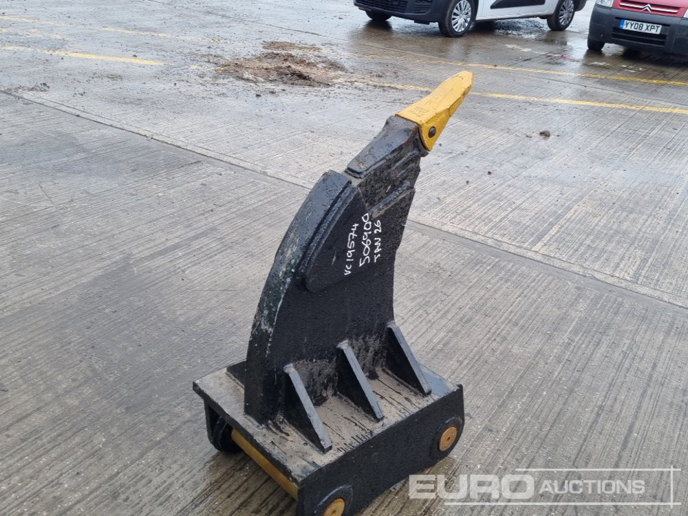 Unused Ripper 80mm Pin to suit 20 Ton Excavator - Bucket: picture 5 Unused Ripper 80mm Pin to suit 20 Ton Excavator - Bucket: picture 5