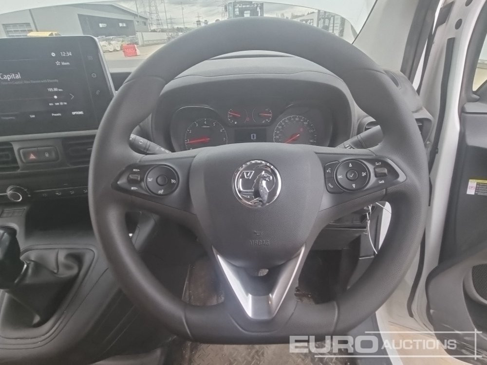 Van 2021 Vauxhall Combo: picture 34